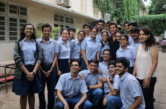 Bollywood actor Hrithik Roshan, Pooja Hegde, Jacqueline Fernandez spotted at mehboob studio.