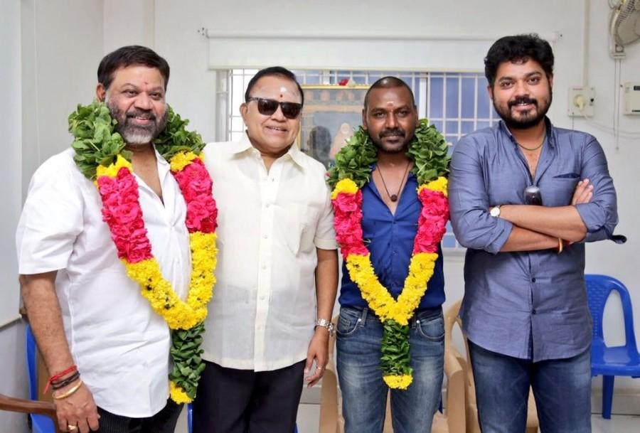 Director P Vasu is all set to remake his Kannada horror Shivalinga,Shivalinga remake,Raghavendhra Lawrence,Rithika Singh,Vadivelu,Shivalinga movie launch,Shivalinga movie launch pics,Shivalinga movie launch images,Shivalinga movie launchphotos,Shivalinga movie launch stills,Shivalinga movie launch pictures