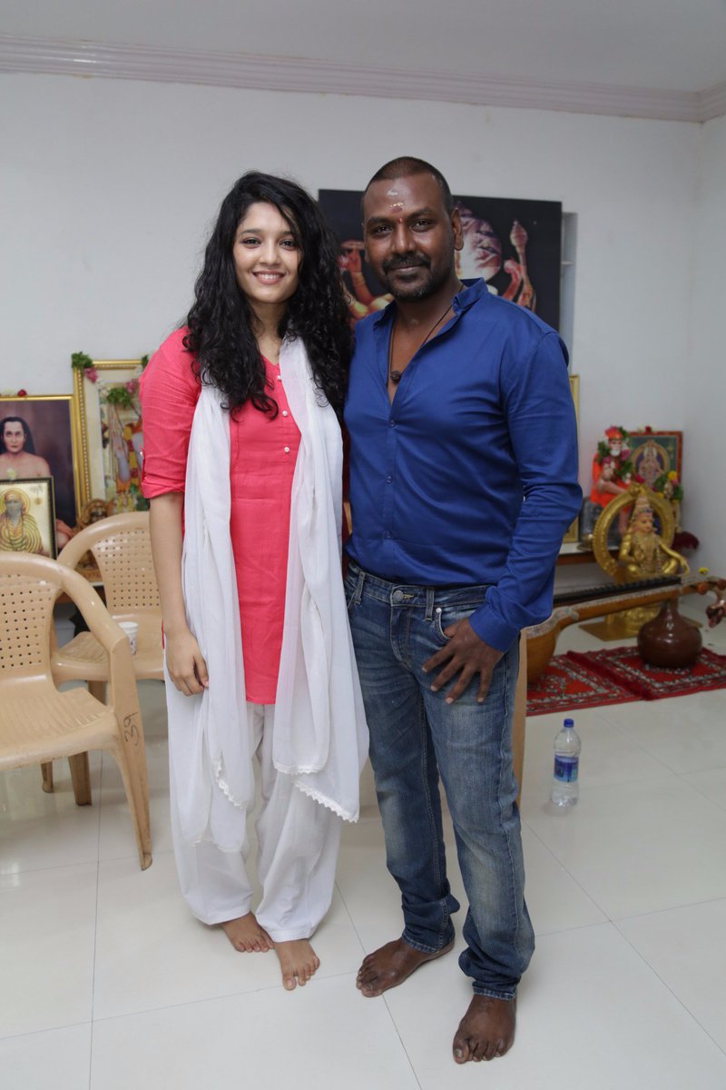 Director P Vasu is all set to remake his Kannada horror Shivalinga,Shivalinga remake,Raghavendhra Lawrence,Rithika Singh,Vadivelu,Shivalinga movie launch,Shivalinga movie launch pics,Shivalinga movie launch images,Shivalinga movie launchphotos,Shivalinga movie launch stills,Shivalinga movie launch pictures
