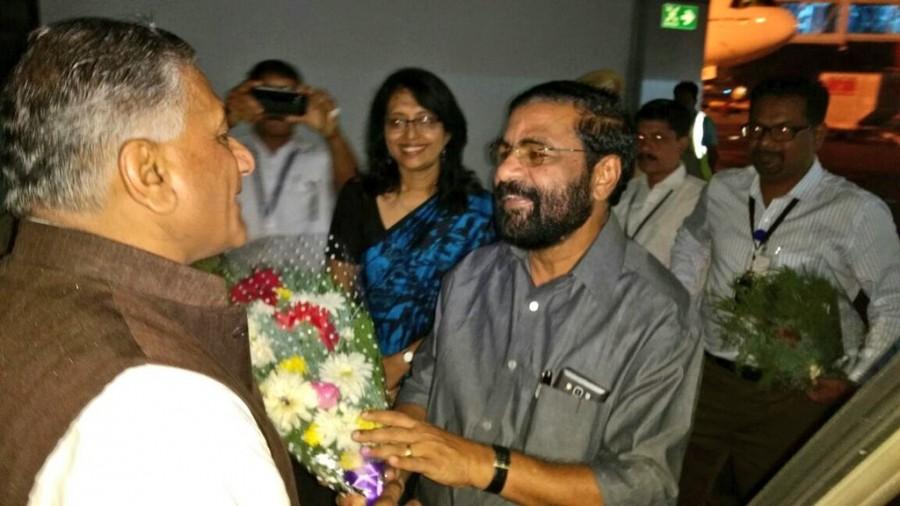One hundred and fifty six persons who were evacuated from South Sudan arrived on a special Indian Air Force C-17 aircraft at the international airport here early on Friday. Thiruvananthapuram,South Sudan,Indian Air Force C-17,156 arrive from South Sudan in Thiruvananthapuram,#KeralaThanksModi,Kerala Thanks Modi