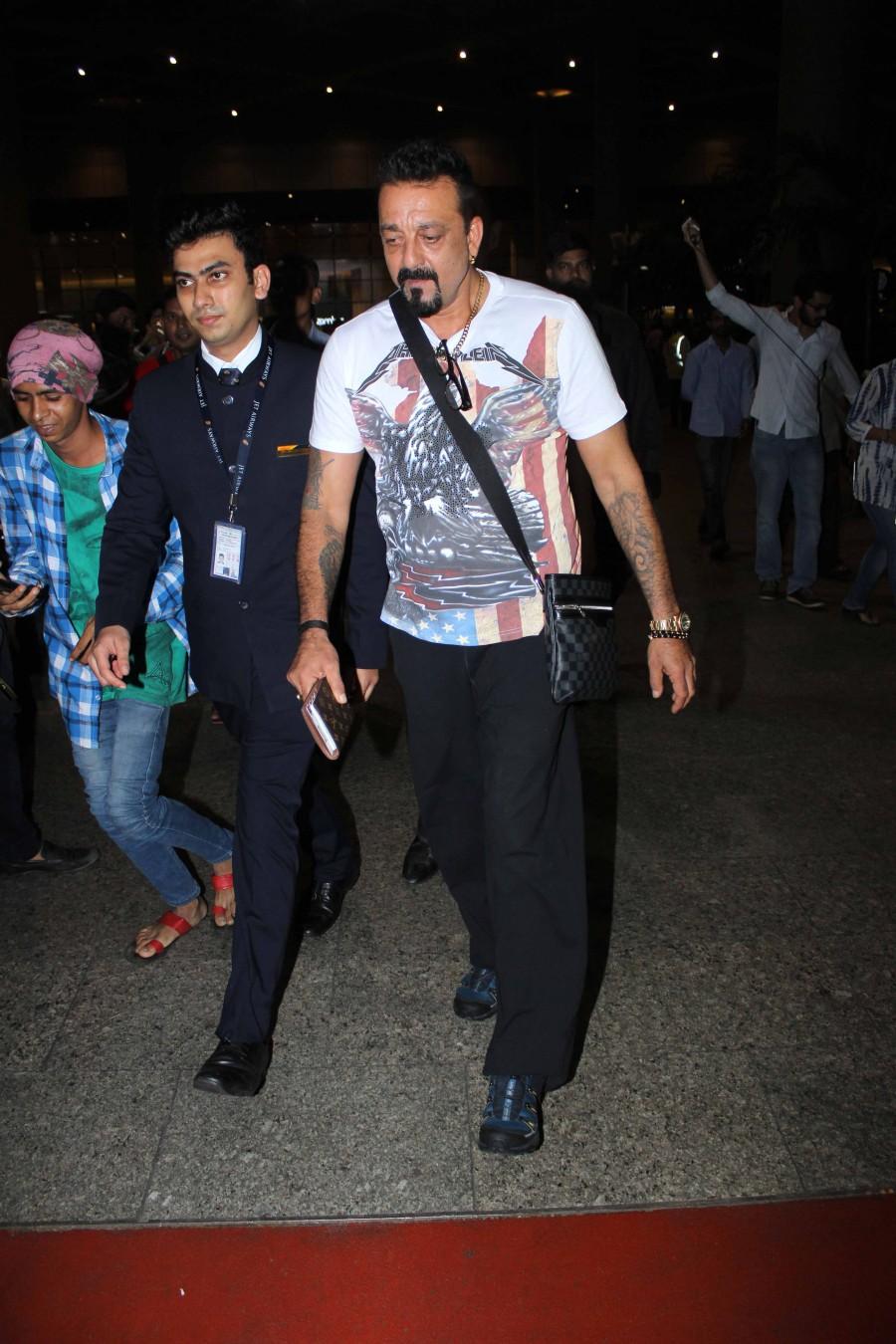 Bollywood celebs Shradha Kapoor, Katrina Kaif and Sanjay Dutt spotted at mumbai airport. Shradha Kapoor,Katrina Kaif,Sanjay Dutt,Shradha Kapoor spotted at mumbai airport,Katrina Kaif spotted at mumbai airport,Sanjay Dutt spotted at mumbai airport,Celebs at airport