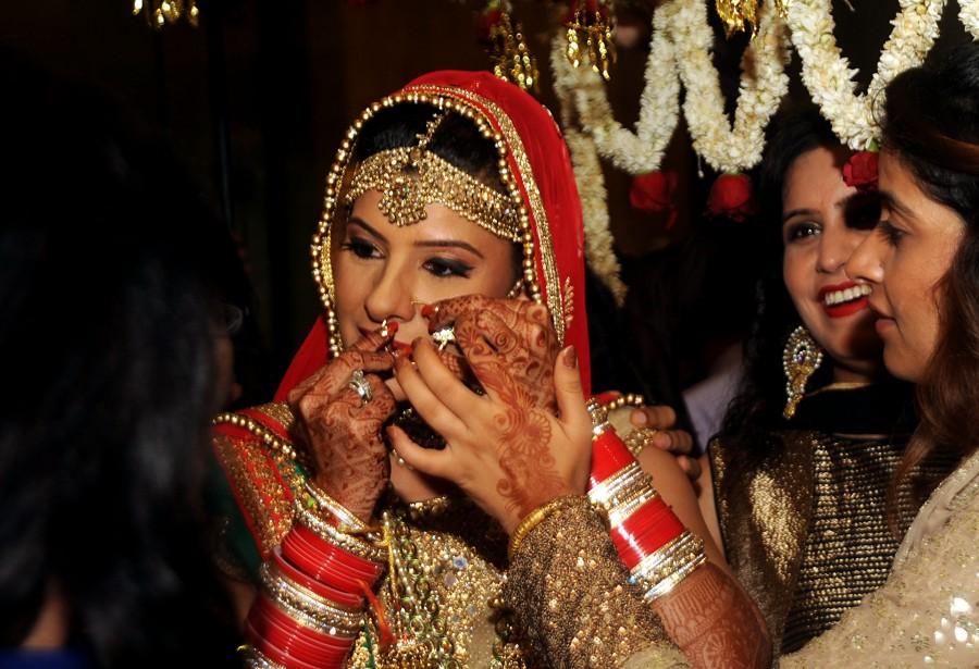 Photos of Bollywood actress Sambhavna Seth ties the knot with longtime boyfriend Avinash Dwivedi. Sambhavna Seth,Sambhavna Seth wedding pictures,Sambhavna Seth wedding pics,Sambhavna Seth wedding images,Sambhavna Seth wedding stills,Sambhavna Seth weds Avinash Dwivedi,Avinash Dwivedi