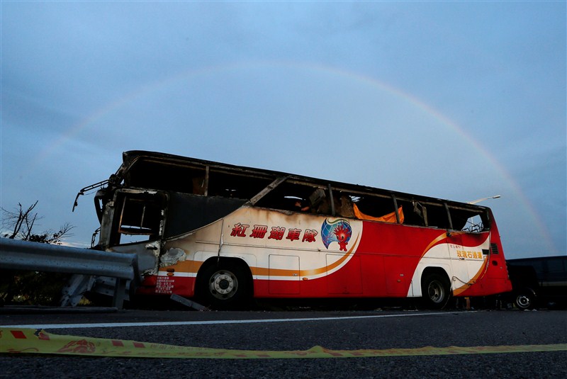 At least 26 Chinese passengers were killed on Tuesday when their bus crashed into a roadside barrier and burst into flames in Taiwan's Taoyuan municipality. 26 Chinese tourists,Taiwan bus fire,Taiwan bus accident,Taiwan,taiwan bus accident death toll,Taiwan bus crash,Chinese passengers