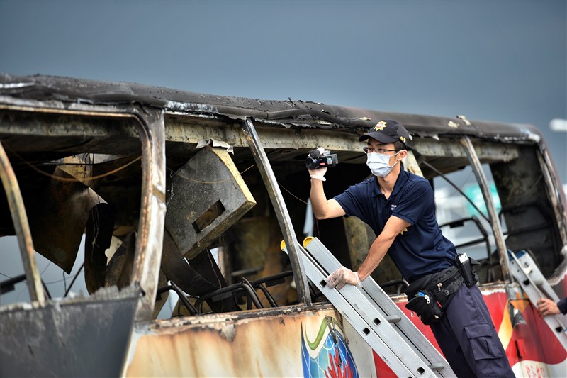 At least 26 Chinese passengers were killed on Tuesday when their bus crashed into a roadside barrier and burst into flames in Taiwan's Taoyuan municipality. 26 Chinese tourists,Taiwan bus fire,Taiwan bus accident,Taiwan,taiwan bus accident death toll,Taiwan bus crash,Chinese passengers