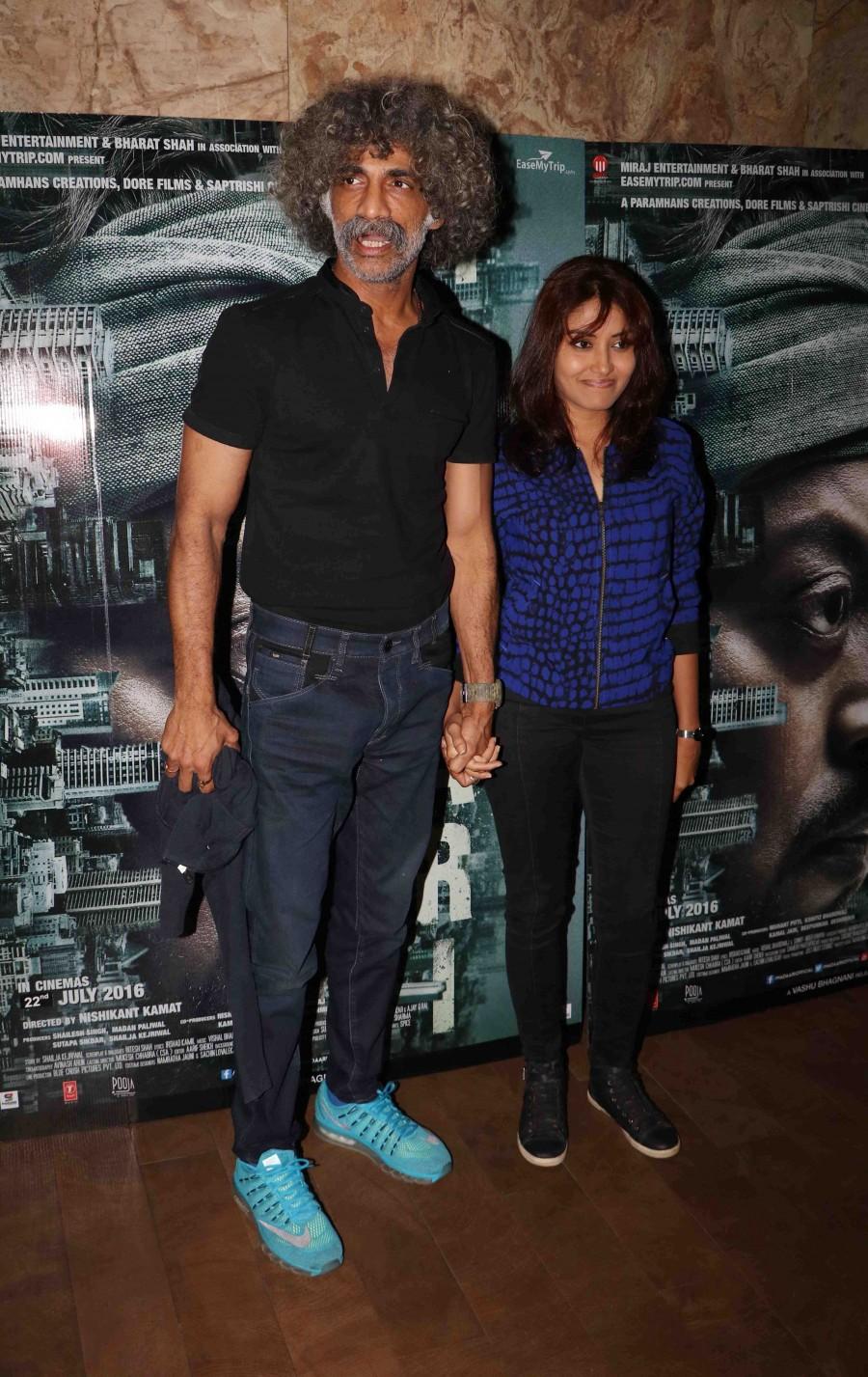 Bollywood celebs like Shahrukh Khan, Dia Mirza, Kriti Sanon, Tisca Chopra, Kangana Ranaut, Neha Sharma, Tabu, Amitabh Bachchan, Imtiaz Ali, Zarine Khan, Daisy Shah, Neha Sharma, Bhumi Pednekar, Jackky Bhagnani, Makarand Deshpande & others at the special screening of 'Madaari'. Madaari,Madaari special screening,Shahrukh Khan,Dia Mirza,Kriti Sanon,Tisca Chopra,Kangana Ranaut,Neha Sharma,Tabu,Amitabh Bachchan,Imtiaz Ali,Zarine Khan,Daisy Shah,Neha Sharma,Bhumi Pednekar,Madaari special screening pics,Madaari special screening image