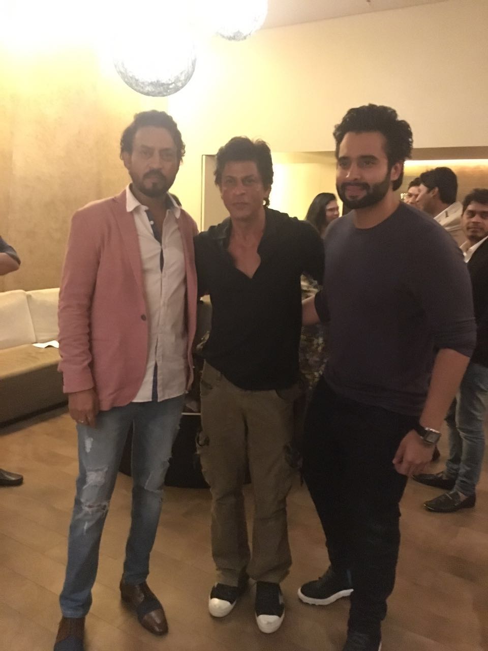 Bollywood celebs like Shahrukh Khan, Dia Mirza, Kriti Sanon, Tisca Chopra, Kangana Ranaut, Neha Sharma, Tabu, Amitabh Bachchan, Imtiaz Ali, Zarine Khan, Daisy Shah, Neha Sharma, Bhumi Pednekar, Jackky Bhagnani, Makarand Deshpande & others at the special screening of 'Madaari'. Madaari,Madaari special screening,Shahrukh Khan,Dia Mirza,Kriti Sanon,Tisca Chopra,Kangana Ranaut,Neha Sharma,Tabu,Amitabh Bachchan,Imtiaz Ali,Zarine Khan,Daisy Shah,Neha Sharma,Bhumi Pednekar,Madaari special screening pics,Madaari special screening image