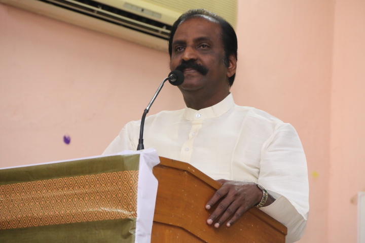 Tamil Lyricist Vairamuthu at Art and Literature Festival. Lyricist Vairamuthu,Vairamuthu,Lyricist Vairamuthu at Art and Literature Festival,Vairamuthu at Art and Literature Festival,Art and Literature Festival,Vairamuthu speech,Vairamuthu latest pics,Vairamuthu latest images,Vairamuthu latest stills,Vairamuthu l