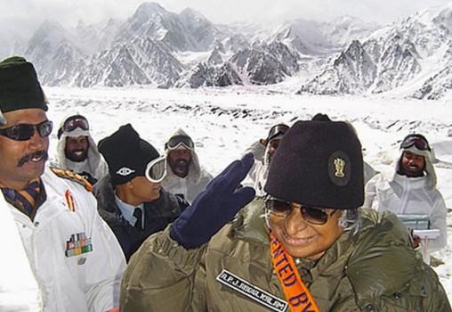 Check out Late Scientist APJ Abdul Kalam's rare and unseen pictures.