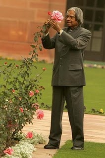 Check out Late Scientist APJ Abdul Kalam's rare and unseen pictures. APJ Abdul Kalam,Abdul Kalam,APJ Abdul Kalam 1st death anniversary,Abdul Kalam 1st death anniversary,Abdul Kalam rare pics,Abdul Kalam rare images,Abdul Kalam rare stills,Abdul Kalam rare pictures,Abdul Kalam unseen pics,Abdul Kalam unseen images,Abdul Kal