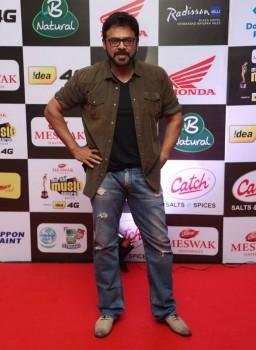 Venkatesh, Nani at Mirchi Awards 2016
