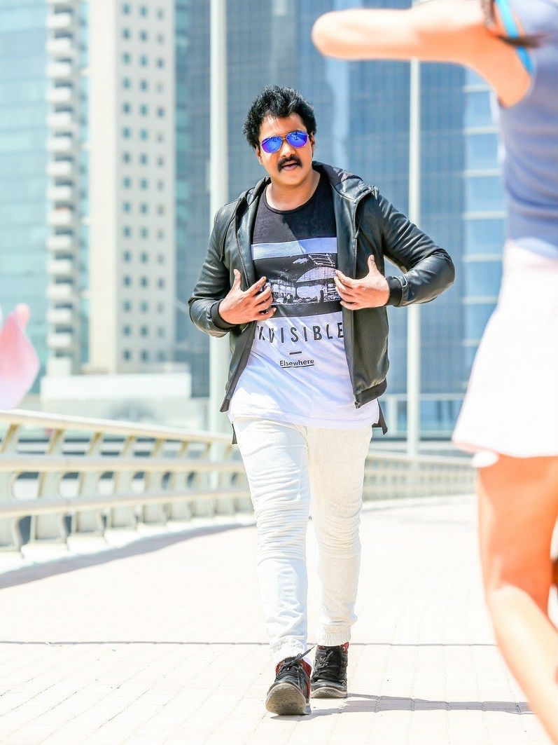 Jakkanna movie stills,Jakkanna,Sunil,Jakkanna movie pics,Jakkanna movie images,Jakkanna movie photos,Jakkanna movie pictures,Telugu movie Jakkanna,Mannara Chopra,Posani Krishna Murali