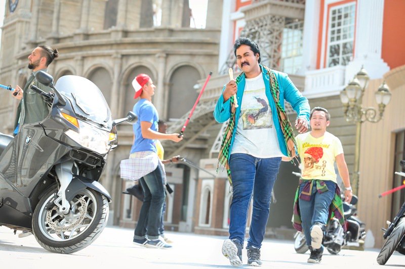 Jakkanna movie stills,Jakkanna,Sunil,Jakkanna movie pics,Jakkanna movie images,Jakkanna movie photos,Jakkanna movie pictures,Telugu movie Jakkanna,Mannara Chopra,Posani Krishna Murali