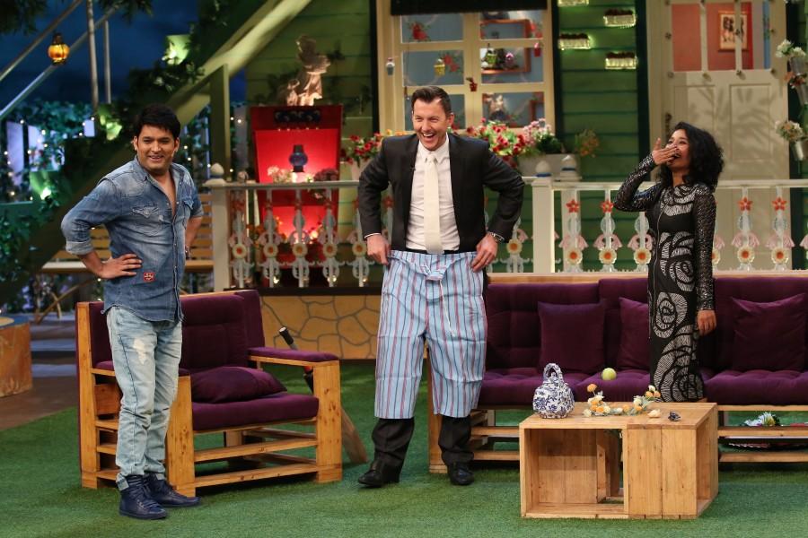 On Wednesday evening, the starcast of UnIndian- Brett Lee and Tannishtha Chatterjee were present on the set of Sony Entertainment Television's The Kapil Sharma Show in Mumbai. Brett Lee,The Kapil Sharma Show,Kapil Sharma Show,Brett Lee on the sets of The Kapil Sharma Show,Brett Lee on The Kapil Sharma Show,Tannishtha Chatterjee,Sony Entertainment Television