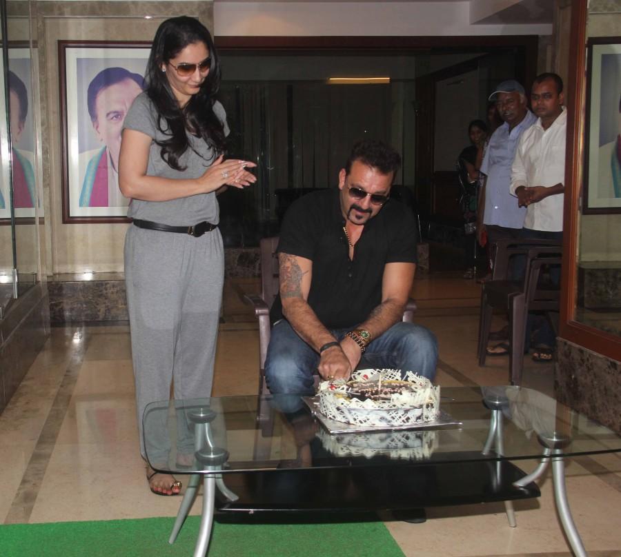 Actor Sanjay Dutt, who turned 57 on Friday, says he misses his parents, yesteryears' stars Sunil Dutt and Nargis. Sanjay Dutt,actor Sanjay Dutt,Sanjay Dutt birthday,Sanjay Dutt 57th birthday,Sanjay Dutt birthday celebration,Sanjay Dutt birthday bash,Sunil Dutt,Nargis