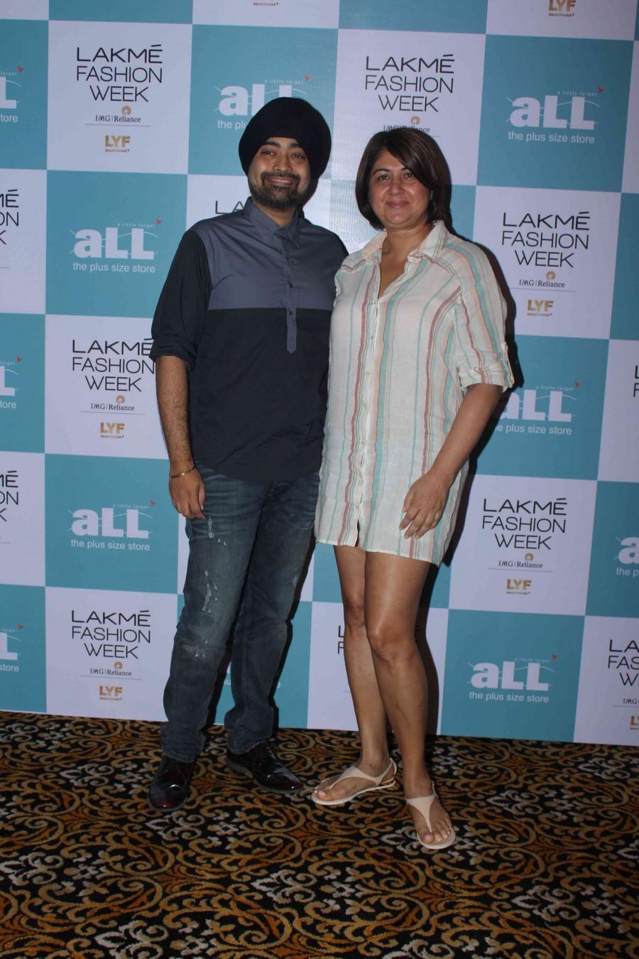Plus size model auditions of Lakme Fashion Week 2016. Lakme Fashion Week 2016,Lakme Fashion Week,auditions of Lakme Fashion Week,model auditions,Plus size model auditions,Lakme Fashion Week pics,Lakme Fashion Week images,Lakme Fashion Week photos,Lakme Fashion Week stills,Lakme Fashion Week pictures