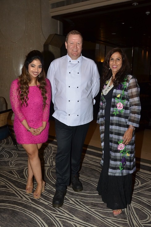 An Elegant Afternoon Tea Hosted at The Drawing Room, St Regis in Mumbai. Celebs like Anandita De, Gayatri Rangachari Shah, Avantikka Raju, Zeba Kohli, Chef Martin Kindleysides and Shobhaa De, Nisha Jamwal, and others graced the event. Nisha Jamwal,Shobhaa De,Ira Dubey,Tea Hosted at The Drawing Room,Anandita De,Avantikka Raju,Zeba Kohli