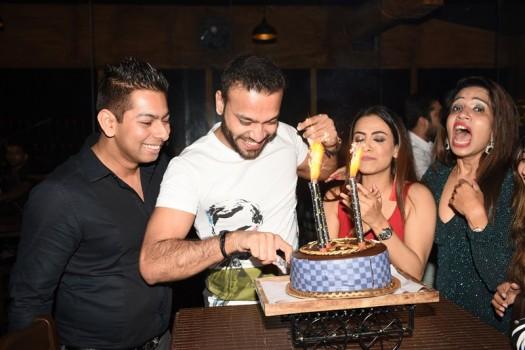 Celebs like Tia Bajpai, Ali Merchant, Rohit Khurana, Lavina Tandon, Kishwar Merchant, Suyyash Rai, Additi Gupta, Rizwan Bachav, Shraddha Arya, Sana Khan, Arjun Bijlani, Avinash Sachdev at Vicky Jain's birthday bash.