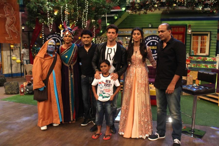 Bollywood actor Hrithik Roshan and Actress Pooja Hegde promote 'Mohenjo Daro' on The Kapil Sharma Show. Mohenjo Daro,Mohenjo Daro promotion,Mohenjo Daro promotion on The Kapil Sharma Show,The Kapil Sharma Show,Hrithik Roshan,Pooja Hegde,Hrithik Roshan and Pooja Hegde,Mohenjo Daro promotion pics,Mohenjo Daro promotion images,Mohenjo Daro promotion photos