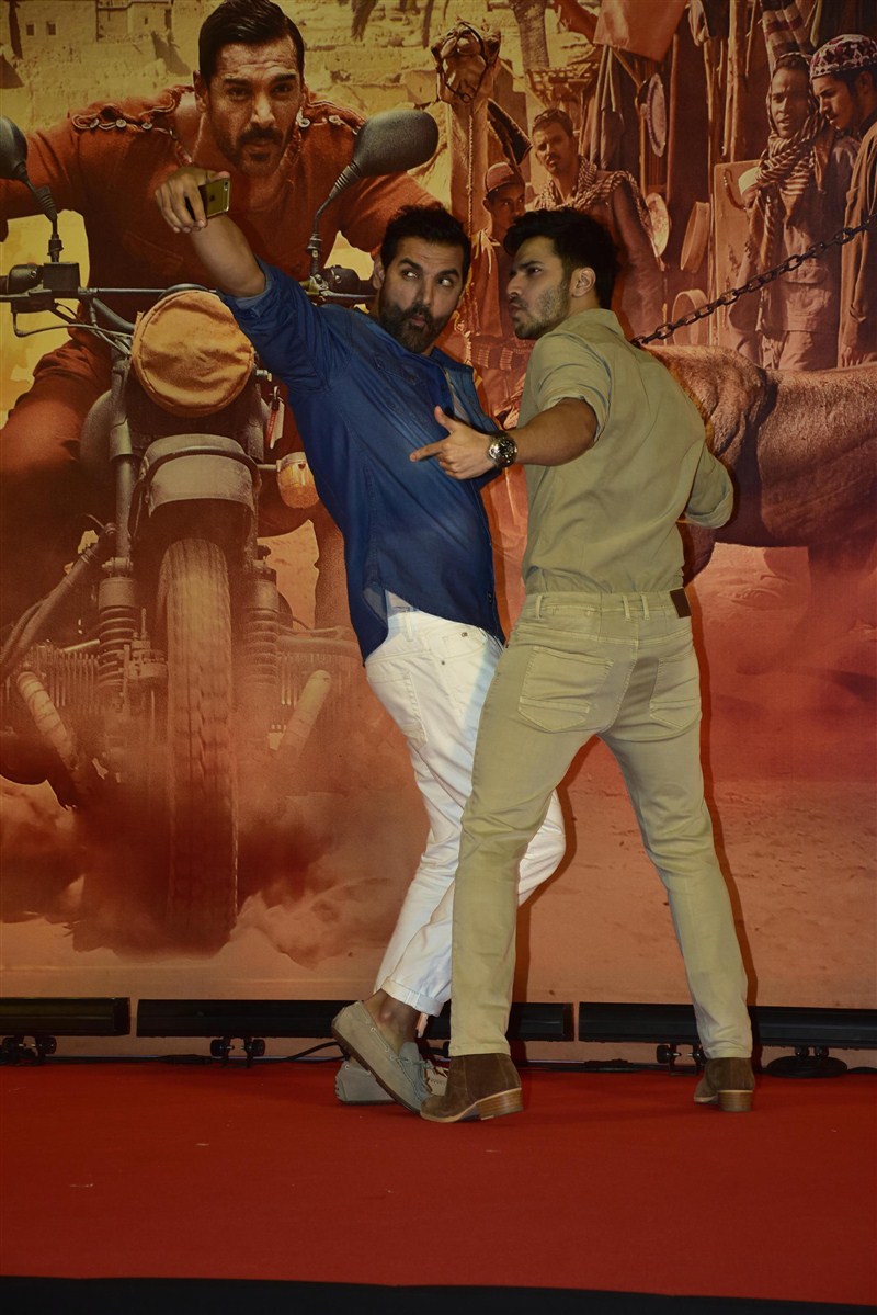 Producer Sajid Nadiadwala along with Nandu Ahuja from Eros International, Director Rohit Dhawan and the lead cast of Dishoom John Abraham and Varun Dhawan celebrated the film's success with media folks yesterday, at a Suburban hotel. The team was also joined in by a member of the cast, who was none other that the adorable dog, Bradman. Dishoom success meet,Dishoom success pressmeet,Dishoom celebration,John Abraham,Varun Dhawan,Dishoom success meet pics,Dishoom success meet images,Dishoom success meet photos,Dishoom success meet stills,Dishoom success meet pictures