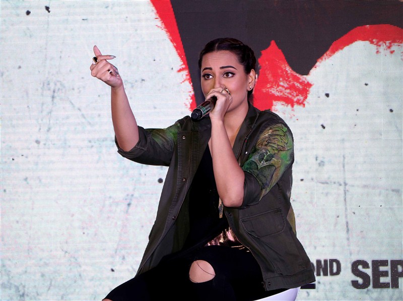 Bollywood actress Sonakshi Sinha launches Rajj Rajj Ke song from Akira movie. Sonakshi Sinha,Rajj Rajj Ke,Rajj Rajj Ke song,Sonakshi Sinha launches Rajj Rajj Ke song from Akira movie,Rajj Rajj Ke song from Akira movie,Akira,bollywood movie Akira,Sonakshi Sinha latest pics,Sonakshi Sinha latest images,Sonakshi Sinha latest photos,So