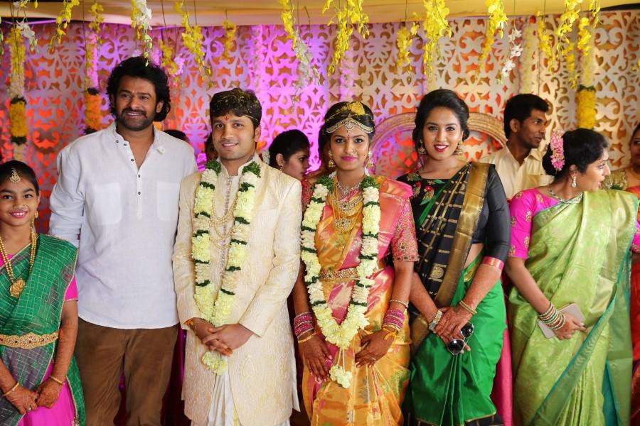 Prabhu Thej and Varsha Reddy wedding ceremony held at Hyderabad. Celebs like Prabhas, Mohan Babu Manchu, Nirmala Devi, Murali Mohan, Dasari Narayana Rao and others graced the event. Prabhu Thej and Varsha Reddy,Prabhu Thej,Varsha Reddy,Prabhas,Mohan Babu Manchu,Nirmala Devi,Murali Mohan,Dasari Narayana Rao,Prabhu Thej and Varsha Reddy wedding,Prabhu Thej and Varsha Reddy wedding pics,Prabhu Thej and Varsha Reddy wedding images
