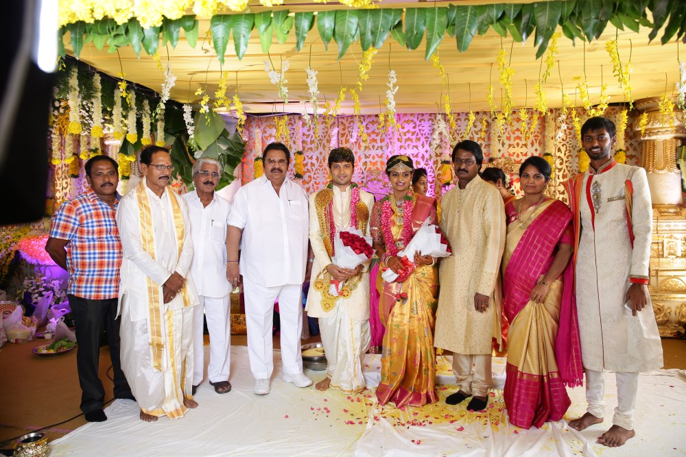 Prabhu Thej and Varsha Reddy wedding ceremony held at Hyderabad. Celebs like Prabhas, Mohan Babu Manchu, Nirmala Devi, Murali Mohan, Dasari Narayana Rao and others graced the event. Prabhu Thej and Varsha Reddy,Prabhu Thej,Varsha Reddy,Prabhas,Mohan Babu Manchu,Nirmala Devi,Murali Mohan,Dasari Narayana Rao,Prabhu Thej and Varsha Reddy wedding,Prabhu Thej and Varsha Reddy wedding pics,Prabhu Thej and Varsha Reddy wedding images