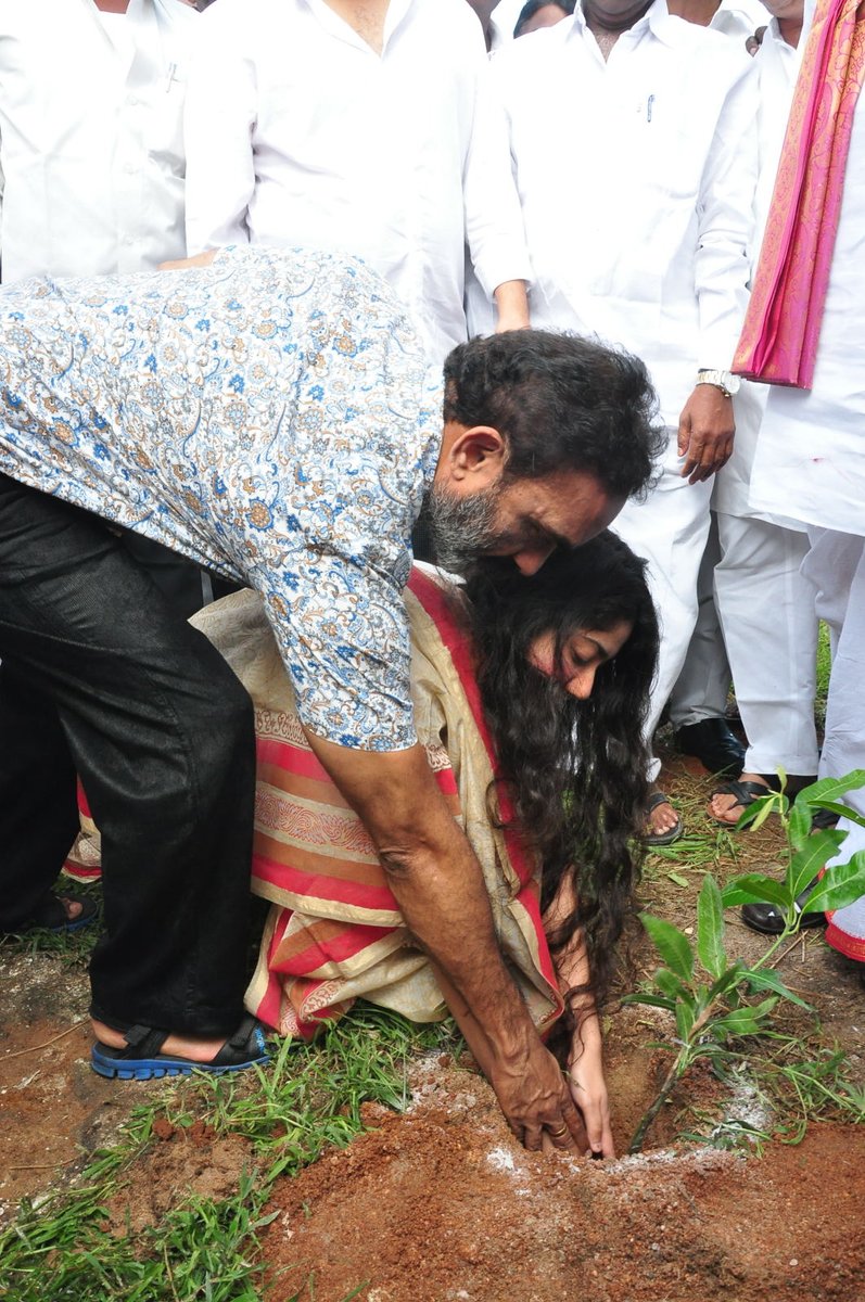 Celebs like Varun Tej, Sai Pallavi, Dil Raju, Nagababu Garu, Pocharam Srinivas, Sekhar Kammula join Haritha Haram campaign during Fidaa movie launch. Haritha Haram campaign,Haritha Haram,Varun Tej,Sai Pallavi,Dil Raju,Nagababu Garu,Pocharam Srinivas,Sekhar Kammula,Sai Pallavi joins Haritha Haram campaign