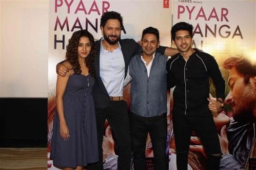 Bollywood singers Armaan Malik, Neeti Mohan, music composer Abhijit Vaghani, lyricist Manoj Muntashir, actors Zareen Khan and Ali Fazal during the launch of song Pyaar Manga Hai.