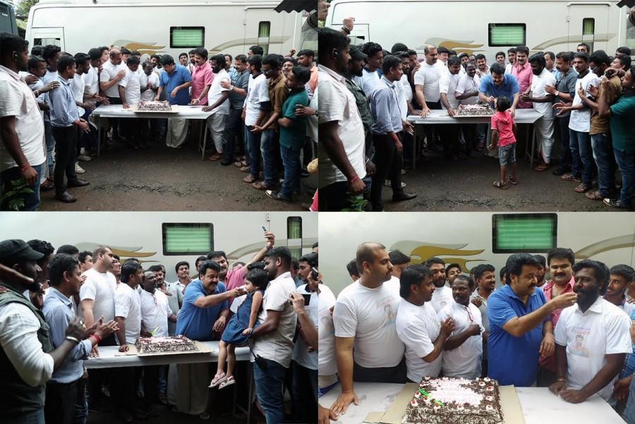 Mohanlal's Vismayam / Manamantha movie celebrations Mohanlal,Vismayam,Manamantha,Vismayam movie celebrations,Manamantha movie celebrations,Manamantha celebrations,Manamantha sucess meet,Manamantha sucessmeet
