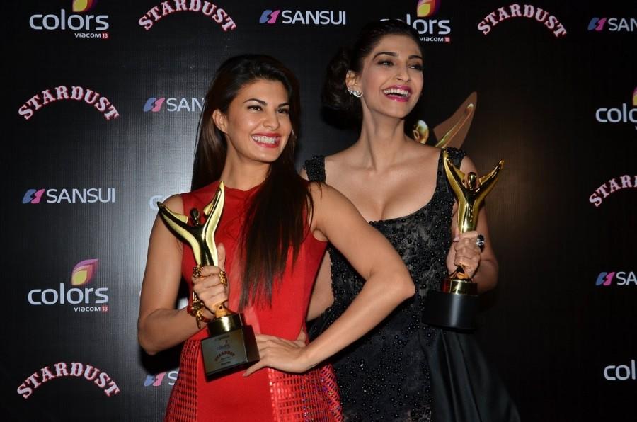 Bollywood is filled with friends and enemies. Here are top 10 Bollywood's best friends whose friendship is motivational. Friendship Day Special,Friendship Day,Friendship Day 2016,10 Best Friends in Bollywood,Best Friends in Bollywood,Best Friends,Shahrukh Khan And Karan Johar,Sanjay Dutt and Salman Khan,Deepika Padukone and Anushka Sharma,Kareena Kapoor and Amrita Arora