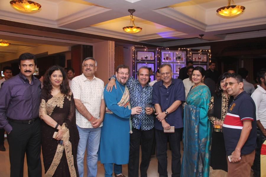 Renowned singer Suresh Wadkar celebrated his 61st Birthday on Sunday, 7th August at Ajivasan, Mumbai. It was a private affair in the presence of his close friends and family members. Singer Suresh Wadkar,Suresh Wadkar,Suresh Wadkar Birthday Bash,Suresh Wadkar Birthday celebrations,Salim Merchant,Pankaj Udhas,Sudesh Bhosle,Roop Kumar Rathod,Nitin Mukesh,Samir Date