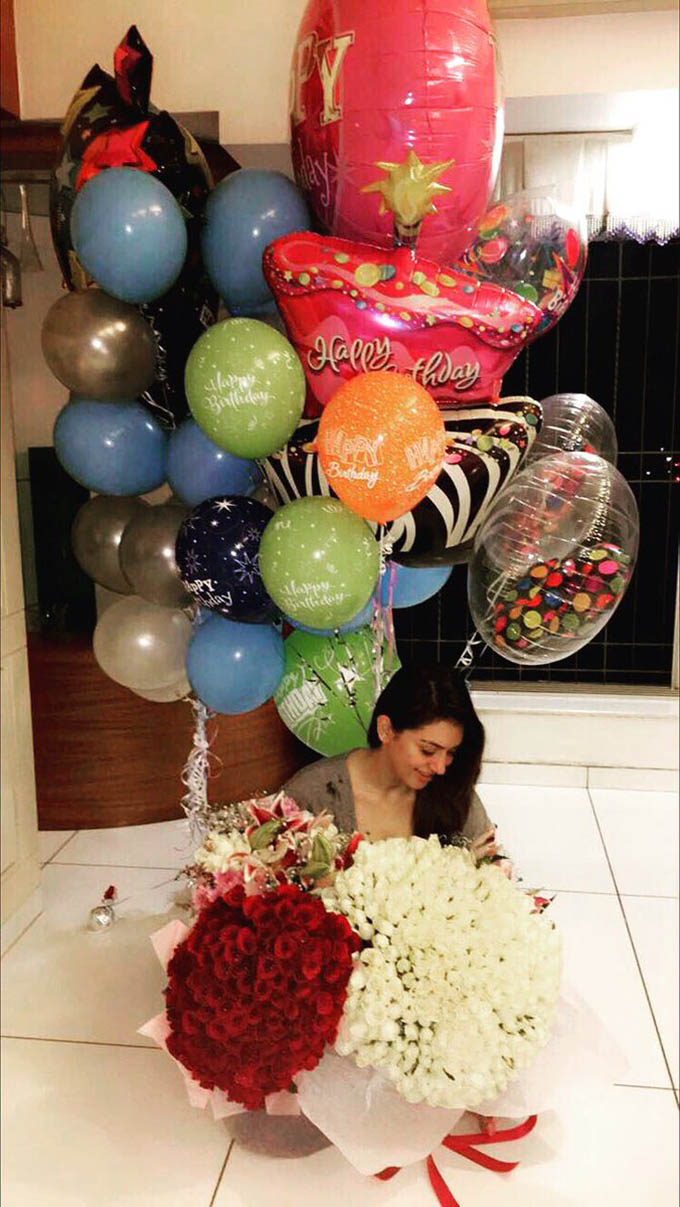 Hansika Motwani celebrates 25th birthday with friends - Photos,Images