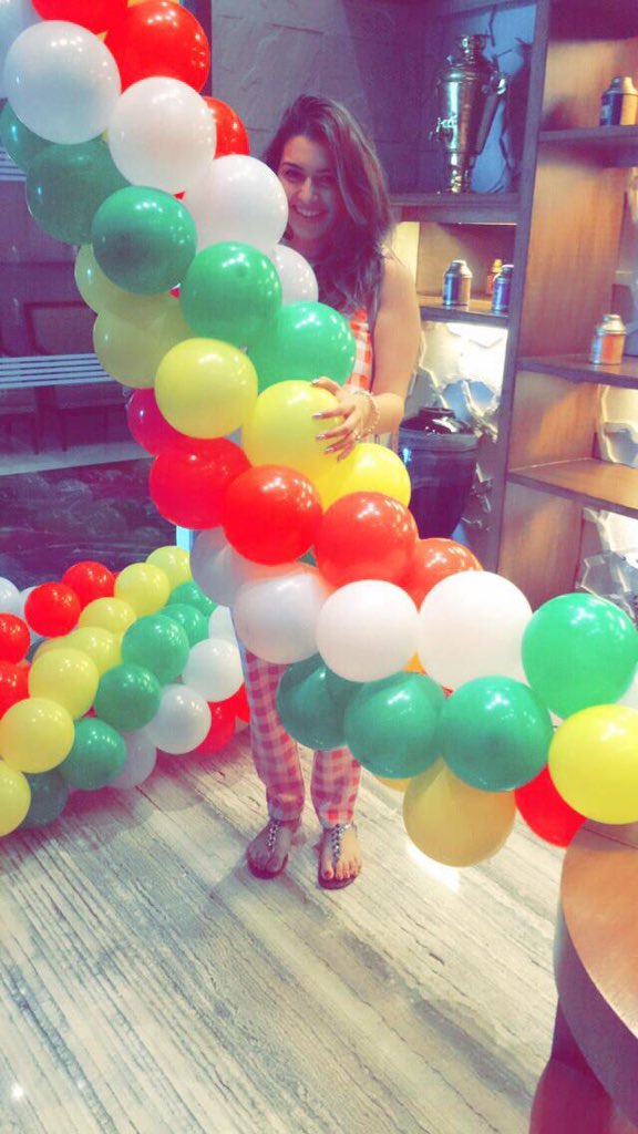 South Indian actress Hansika Motwani celebrates 25th birthday with friends. Hansika Motwani,Hansika Motwani celebrates 25th birthday,Hansika Motwani birthday,Hansika Motwani birthday bash,Hansika Motwani birthday celebrations,Hansika Motwani birthday celebrations pics,Hansika Motwani birthday celebrations images,Hansika Motwani b