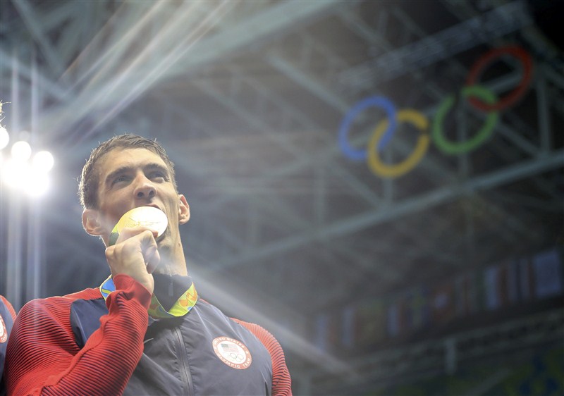 Michael Phelps claimed his 20th Olympic gold medal by winning the men's 200m butterfly final at the Rio Olympics on Tuesday. Michael Phelps,Michael Phelps wins Gold,Michael Phelps wins Gold Medal,Michael Phelps wins 20th Olympic gold medal,Michael Phelps gold,Michael Phelps Rio Olympics 2016,michael phelps Rio Olympics,Michael Phelps pics,Michael Phelps images,Michael Phelps ph