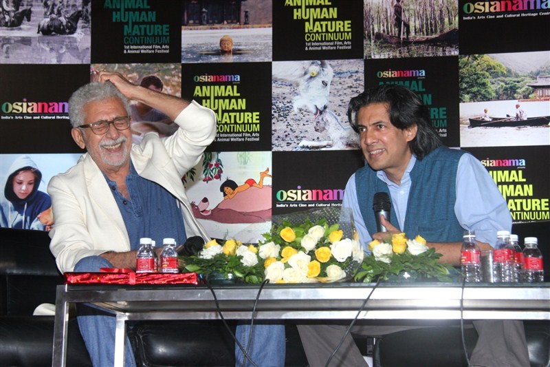 Actor Naseeruddin Shah & Neville Tuli at Naseer Saab's masterclass at Osianama at Liberty. Naseeruddin Shah,Neville Tuli,Naseer Saab,Osianama,Naseeruddin Shah and Neville Tuli