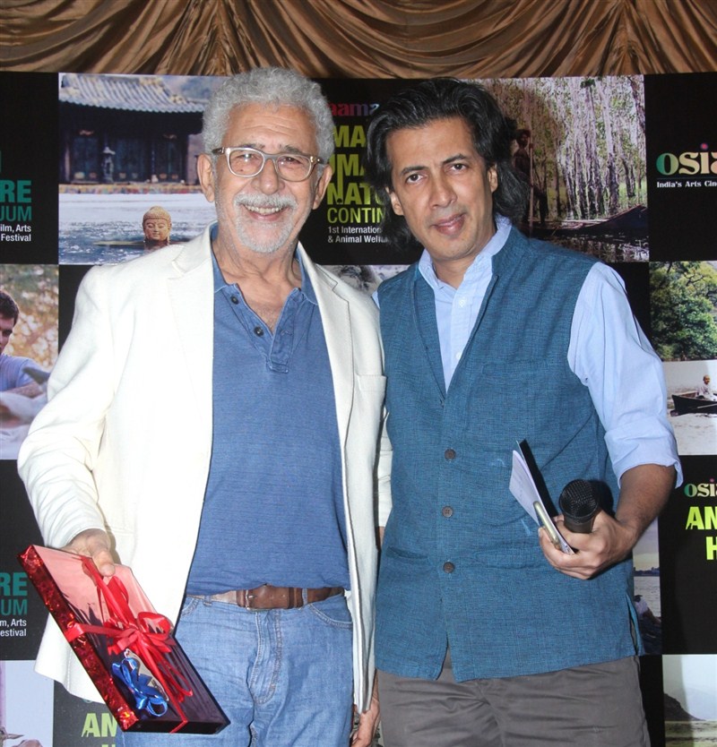 Actor Naseeruddin Shah & Neville Tuli at Naseer Saab's masterclass at Osianama at Liberty. Naseeruddin Shah,Neville Tuli,Naseer Saab,Osianama,Naseeruddin Shah and Neville Tuli