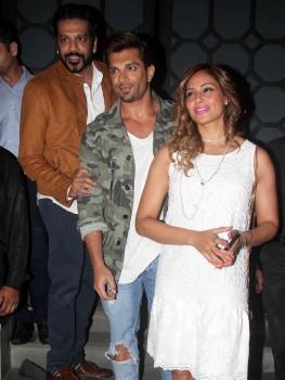 The event of a Birthday party of Rohini Iyer of Raindrop Media held last night. Bollywood celebs like Shilpa Shetty, Bipasha Basu, Karan Singh Grover, R. Madhavan, Vivek Oberoi, Anil Kapoor, Sonali Bendre, Farah Khan, Madhur Bhandarkar, Emraan Hashmi, Pooja Batra, Sophie Choudry, Jackky Bhagnani, Raveena Tandon, Tusshar Kapoor, Kartik Aaryan, Mandana Karimi, Athiya Shetty, Huma Qureshi, Neha Dhupia, Tabu and many others graced the event.