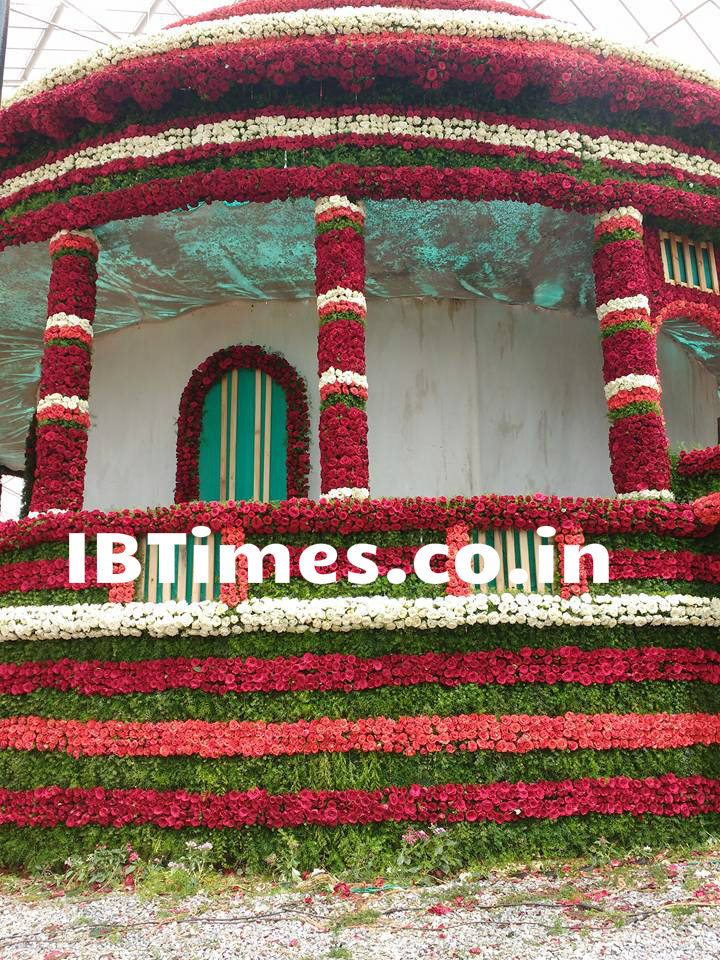 Independence Day 2016: Every year on Independence Day and Republic day, flower shows are organized at the Lalbagh Botanical Garden in Bangalore. Independence Day 2016,Independence Day,Independence Day special,70th Independence Day,Lalbagh Flower Show,Lalbagh Flower Show 2016,Lalbagh Flower Show pics,Lalbagh Flower Show images,Lalbagh Flower Show photos,Lalbagh Flower Show stills,Lalbagh Flower Sho