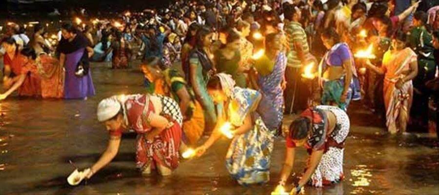 Krishna Pushkaralu, the once in 12 years river festival of Krishna, began in two Telugu states of Telangana and Andhra Pradesh on Friday with fanfare and religious fervour. Krishna Pushkaralu,Krishna Pushkaralu festival,Krishna Pushkaralu begins,take holy dip in Andhra,Telangana,festival of River Krishna,Krishna Pushkaralu celebration,Krishna Pushkaralu pics,Krishna Pushkaralu images,Krishna Pushkaralu photos,Krishna Pushkar