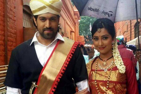 Yash and Radhika Pandit rare pictures Yash and Radhika Pandit,Yash,Radhika Pandit,Yash and Radhika engagement,Yash and Radhika Pandit rare pictures,Yash and Radhika Pandit rare pics,Yash and Radhika Pandit rare images,Yash and Radhika Pandit rare photos,Yash and Radhika Pandit rare stills,Yas