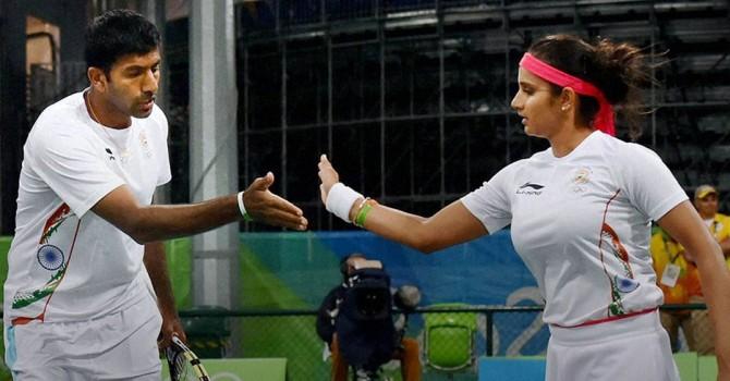 The star Indian duo of Sania Mirza and Rohan Bopanna entered the semi-finals of the mixed doubles tennis event at the ongoing Rio Olympics by defeating Andy Murray and Heather Watson of Britain in straight sets here.