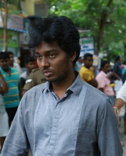 National Award winning lyricist Na Muthukumar died here on Sunday due to jaundice, a source said. He was 41. Tamil celebs like Vijay, Jayam Ravi, Krishna Kulasekaran, Sasikumar, Nassar and Pasupathy as well as filmmakers Bhagyaraj, Atlee, Perarasu, Vetrimaaran and Vasanth paid tributes to the lyricist. Na Muthukumar,Vijay,Sivakarthikeyan,Jayam Ravi,last respect to Na Muthukumar,Na Muthukumar death,Tamil lyricist Na Muthukumar,na muthukumar dies of jaundice,na muthukumar dead fans reaction,Na Muthukumar pics,Na Muthukumar images