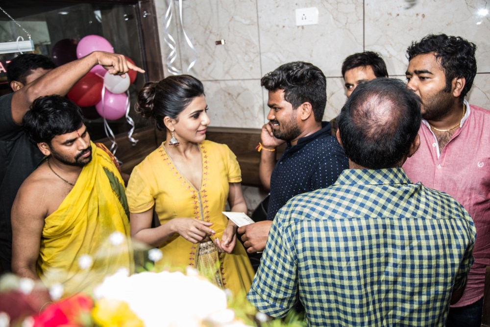 Janatha Garage actress Samantha Ruth Prabhu inaugurates 'Bahar Cafe' Biryani Restaurant in Bangalore. Janatha Garage,Samantha,Samantha launches Bahar Cafe in Bangalore,Samantha launches Bahar Cafe,Bahar Cafe in Bangalore,Samantha Ruth Prabhu,Samantha new pics,Samantha new images,Samantha new photos,Samantha new stills,Samantha new pictures