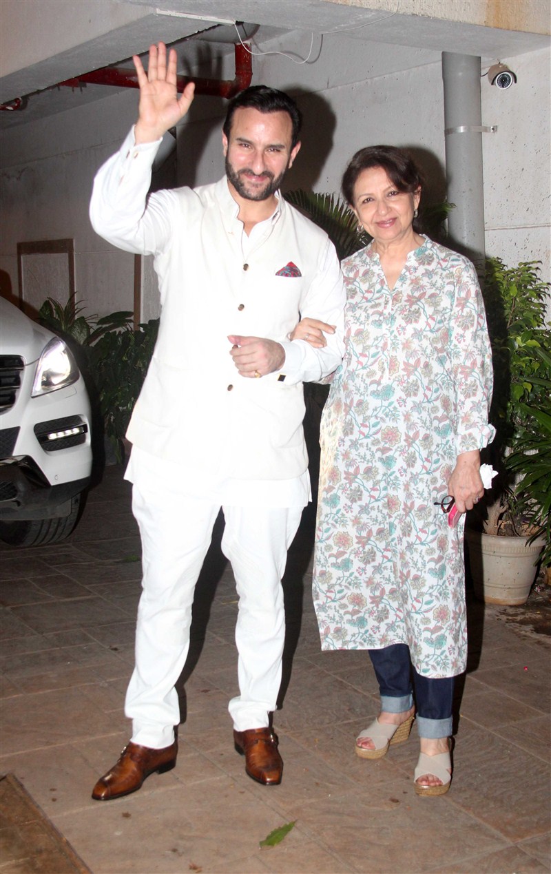 Celebs like Ibrahim Ali Khan, Sharmila Tagore, Karisma Kapoor, Soha Ali Khan, Kunal Khemu, Sara Ali Khan, Kunal Shashi Kapoor, Zahan Prithviraj Kapoor and others spotted at Saif Ali Khan's residence fortune heights on the eve of his birthday. Saif Ali Khan,Saif Ali Khan birthday,Ibrahim Ali Khan,Sharmila Tagore,Karisma Kapoor,Soha Ali Khan,Sara Ali Khan,Saif Ali Khan's 45th Birthday bash,Saif Ali Khan Birthday celebrations,Saif Ali Khan Birthday celebrations pics,Saif Ali Khan Birthday ce