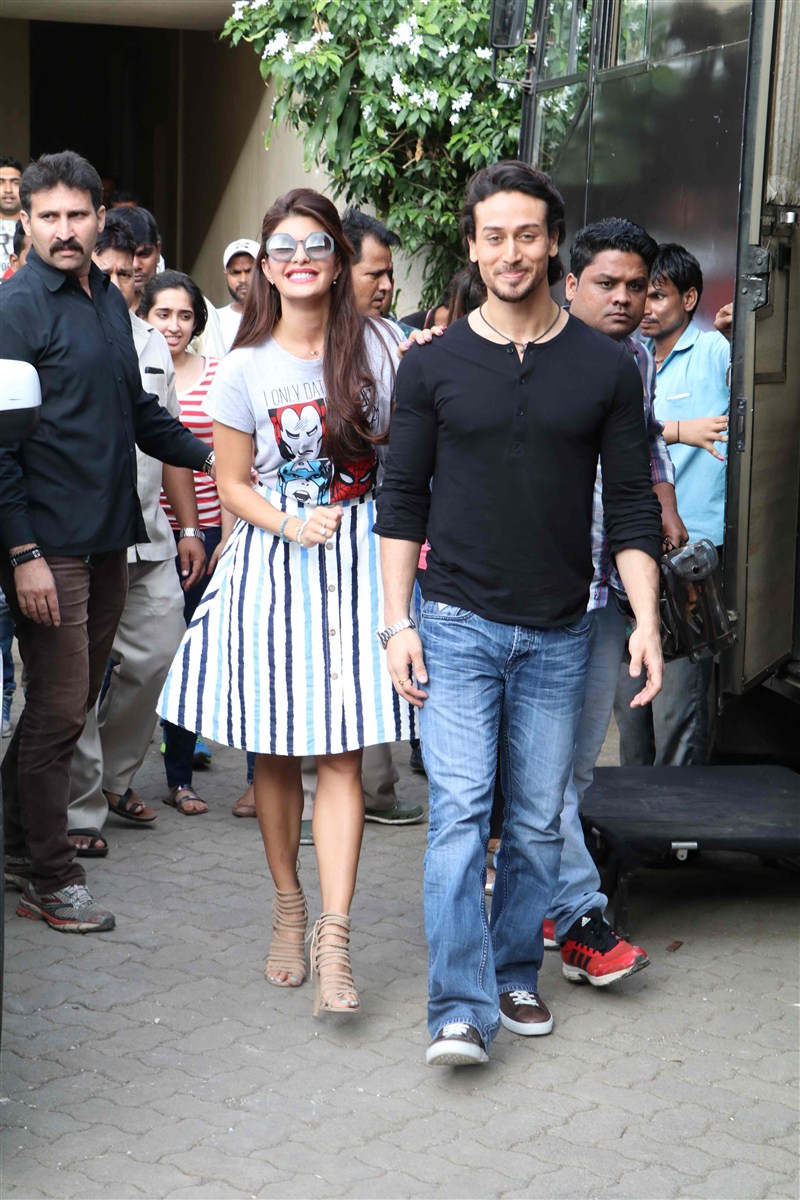 Tiger Shroff and Jacqueline Fernandez promote 'A Flying Jatt' at Mehboob studio A Flying Jatt,A Flying Jatt movie promotions,A Flying Jatt promotion,Tiger Shroff,Jacqueline Fernandez,A Flying Jatt at Mehboob studio,A Flying Jatt promotion pics,A Flying Jatt promotion images,A Flying Jatt promotion photos,A Flying Jatt promotion still