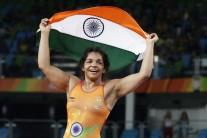 Sakshi Malik wins bronze medal in women's wrestling 58kg category, opens India's account at Rio 2016 Olympics