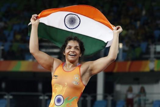 Sakshi Malik wins bronze medal in women's wrestling 58kg category, opens India's account at Rio 2016 Olympics