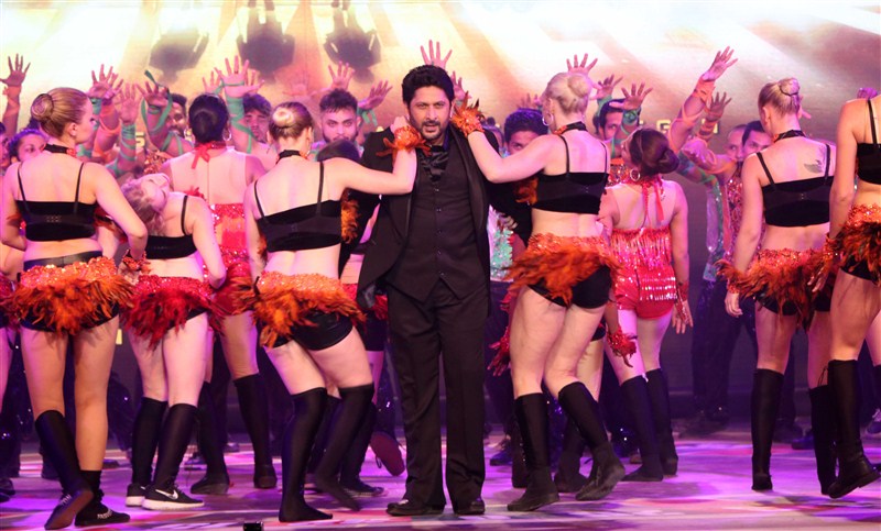 Manmeet Singh, Arshad Warsi, Riyaz Ganji, Gaurang Doshi, Amitabh Bachchan, Reshma Gangji, Anees Bazmee, Regina Cassandra, Harmeet Singh grace the launch of 'Aankhen 2'. Aankhen 2,Aankhen 2 movie launch,Aankhen 2 launch,Amitabh Bachchan,Regina Cassandra,Arshad Warsi,Aankhen 2 launch pics,Aankhen 2 launch images,Aankhen 2 launch photos,Aankhen 2 launch stills,Aankhen 2 launch pictures