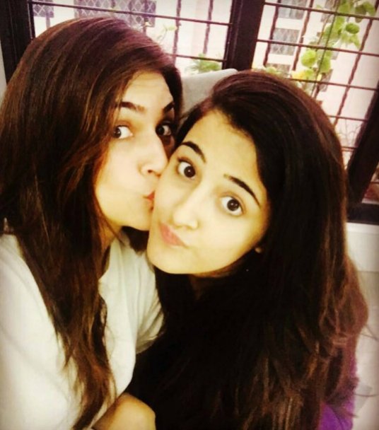 Kriti has a different ideology about Raksha Bandhan She believes its not a festival where only a brother is suppose to protect her sister rather your siblings should be protective of each other irrespective if a girl or a boy. The festival shouldn’t celebrate just the brother-sister bond, says Kriti. Kriti Sanon,Kriti Sanon celebrates Raksha Bandhan,Kriti Sanon siblings,Nupur Sanon,Kriti Sanon pics,Kriti Sanon images,Kriti Sanon stills,Raksha Bandhan,Raksha Bandhan celebrations