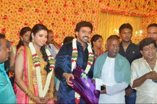 Tamil Comedy Actor Singamuthu Son Wedding Reception held last night in Chennai. Celebs like Ilayaraja, Prabhu, Manobala, Srikanth, K. Bhagyaraj, Kalaipuli S. Thanu, Kovai Sarala, Deva, Ponnambalam, Bharathiraja and others graced the event.